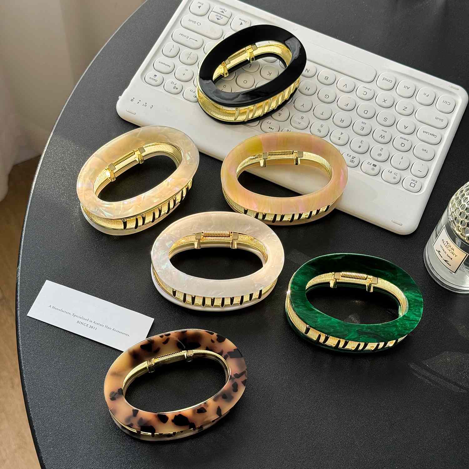 Große ovale Metallclip -Acetat -Haarzubehör für Frauen Grils
